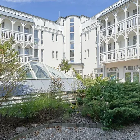 Attraktive Fuer Vier Mit Balkon In *
