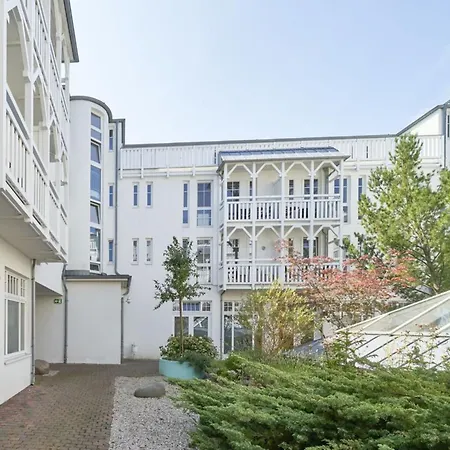 Attraktive Fuer Vier Mit Balkon In アパート *